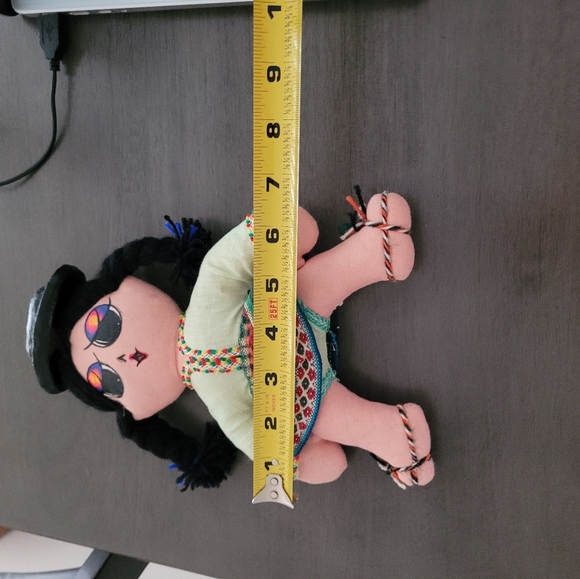 Handmade Bolivian Quechua/Cholita  Doll - Picture 4 of 4